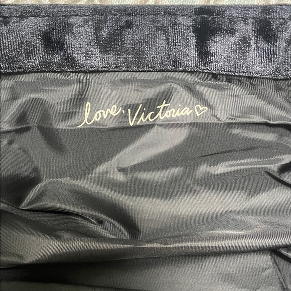 Victoria's Secret Tote NWT - Picture 5 of 7